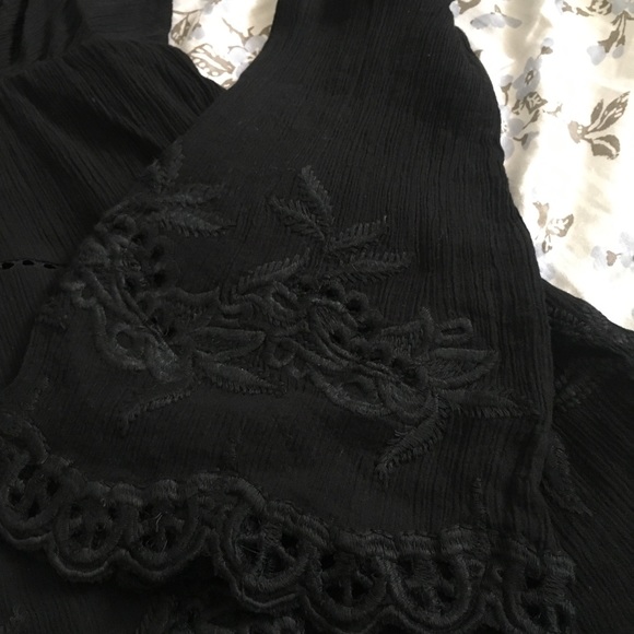 Black blouse - Picture 3 of 4